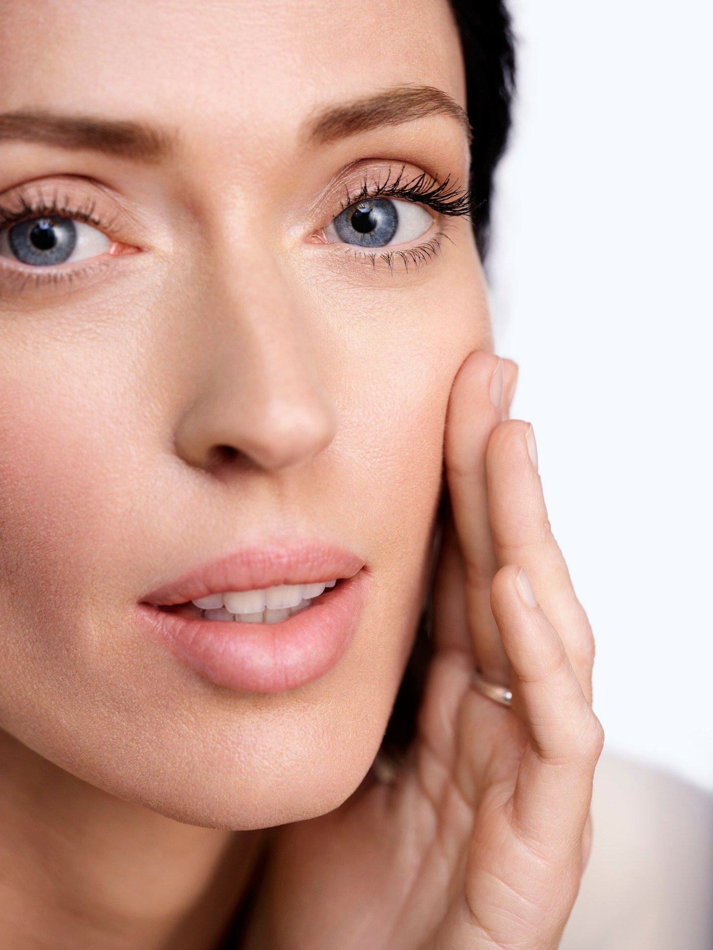 anti-age-hudpleje-hvad-er-forskellen-på-en-creme-og-et-serum