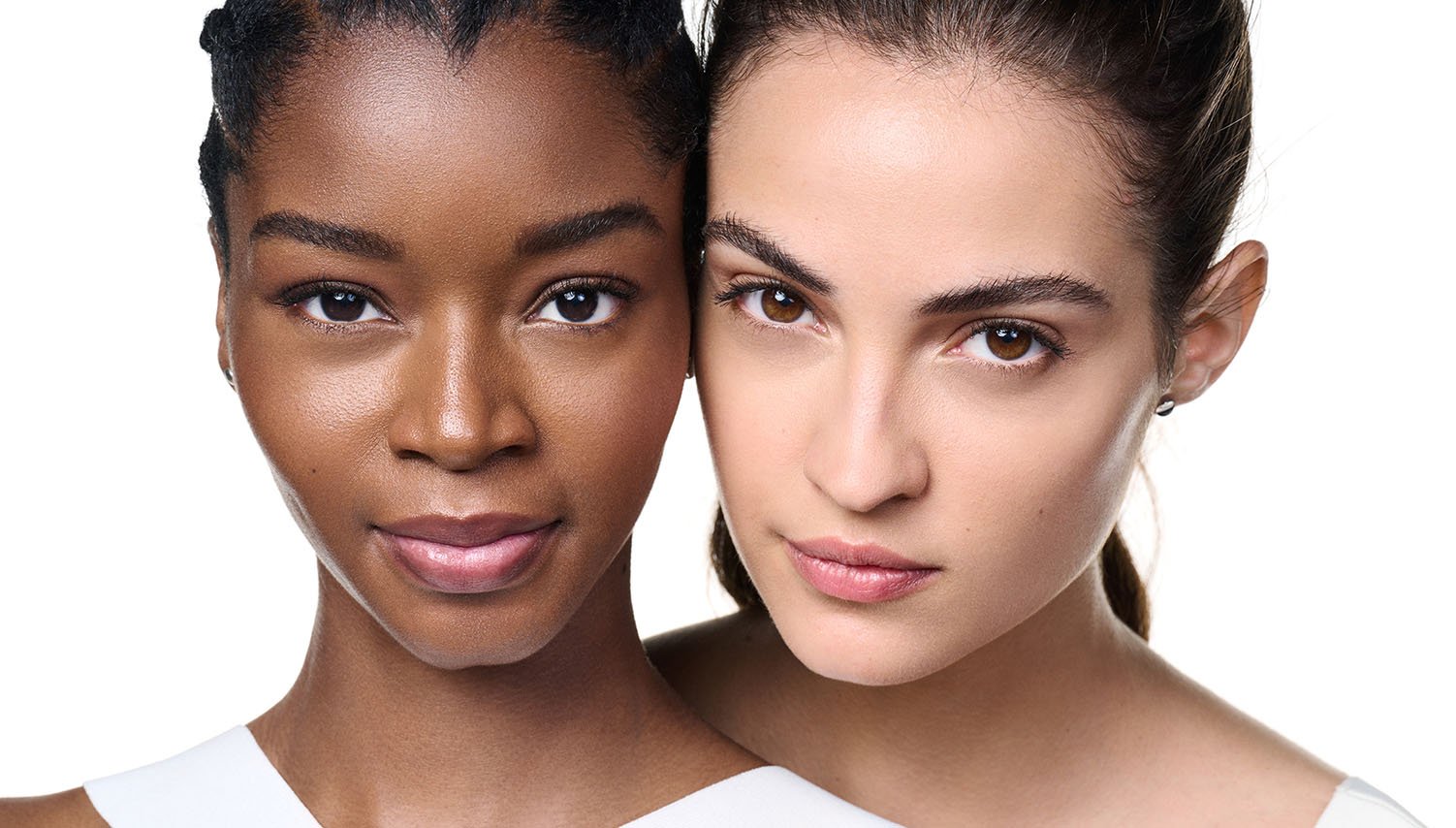 CS_TWO MODELS_MAIN IMAGE